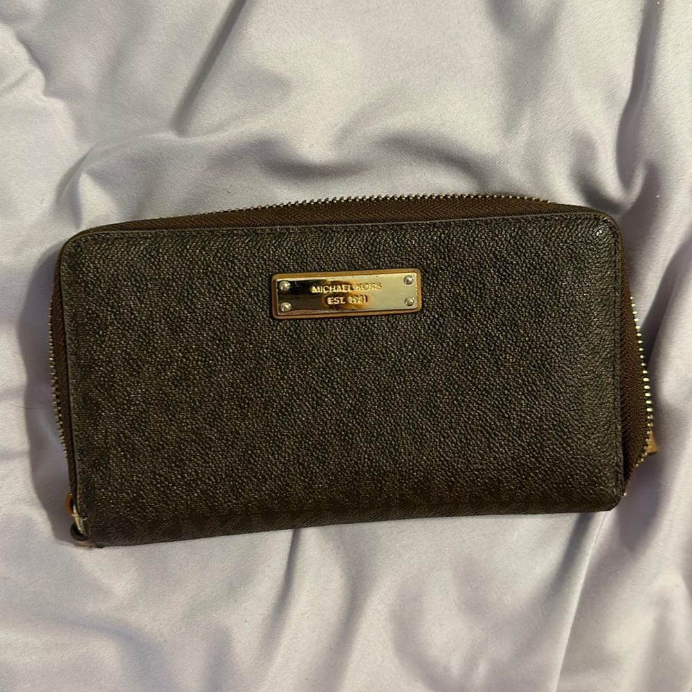 Micheal kors wallet